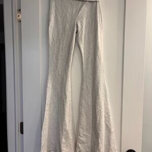Edikted Light Gray Pants